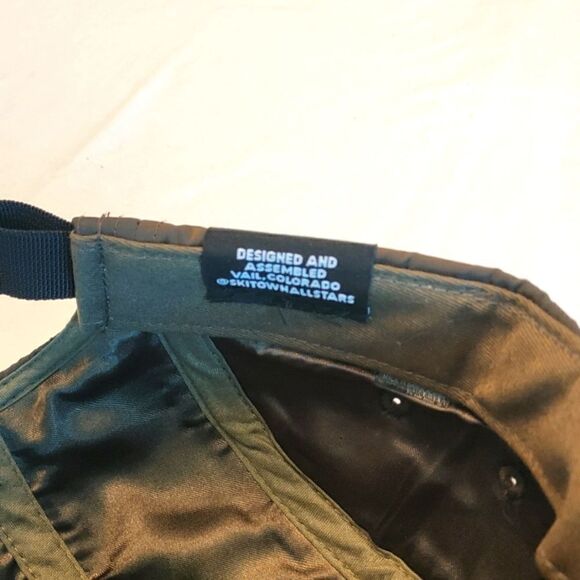 RMU Breckenridge Puffer Panel Hat - Picture 8 of 9